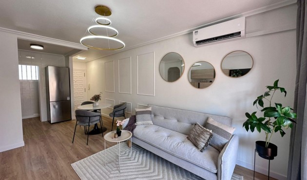 Brukt - Apartment -
Torrevieja - Habaneras