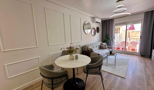 Brukt - Apartment -
Torrevieja - Habaneras