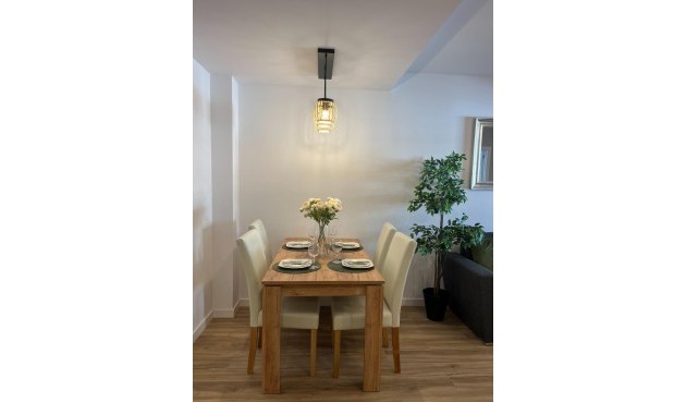 Brukt - Tosidig -
Orihuela - Urbanización Perla Del Mar