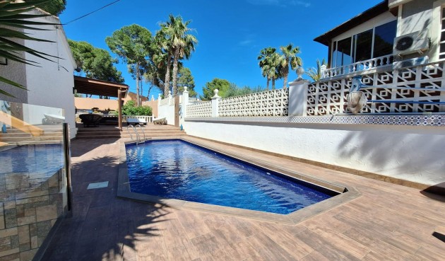 Brukt - Villa -
Pilar de la Horadada - Pinar de Campoverde
