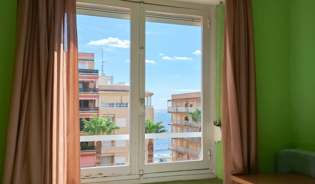 Brukt - Toppleilighet -
Torrevieja - Playa De Los Naufragos