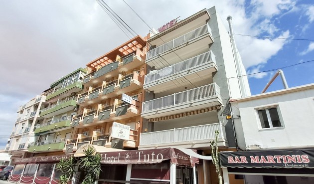 Brukt - Toppleilighet -
Torrevieja - Playa De Los Naufragos
