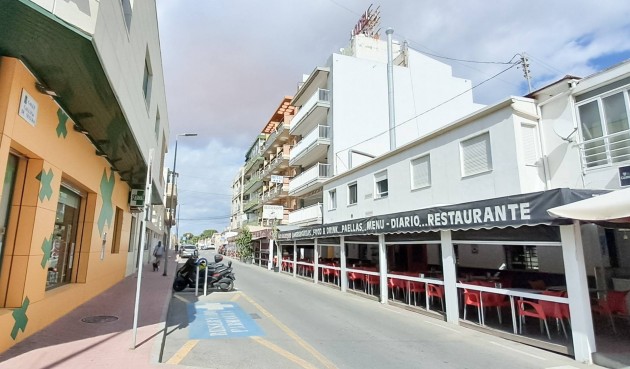 Brukt - Toppleilighet -
Torrevieja - Playa De Los Naufragos