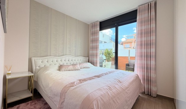 Brukt - Villa -
Torrevieja - aguas nuevas