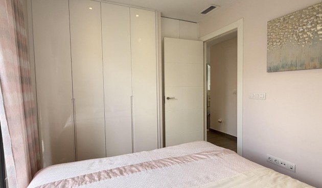 Brukt - Villa -
Torrevieja - aguas nuevas