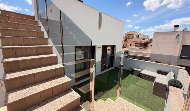 Brukt - Villa -
Torrevieja - aguas nuevas