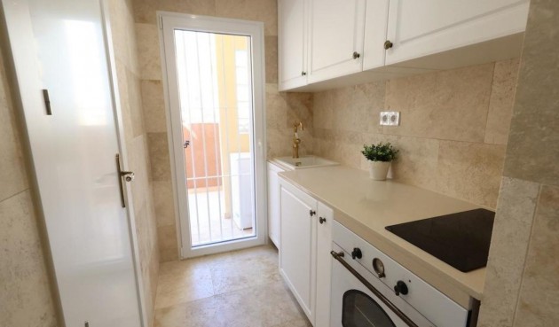 Brukt - Villa -
Villamartin - Costa Blanca