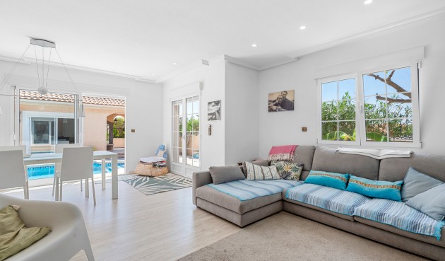 Brukt - Villa -
Torre de la Horadada - Costa Blanca