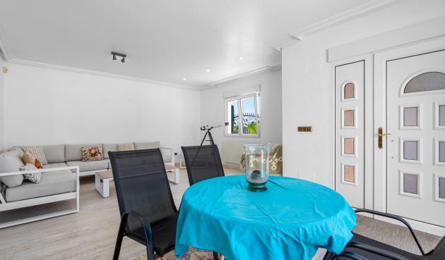 Brukt - Villa -
Torre de la Horadada - Costa Blanca