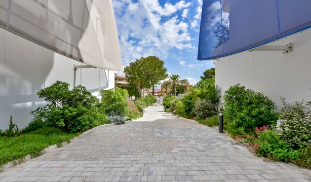 Resale - Apartment -
Alfas del Pí - Albir