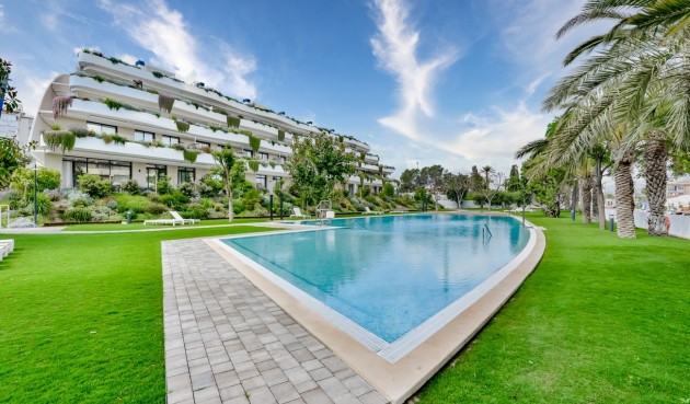 Resale - Apartment -
Alfas del Pí - Albir