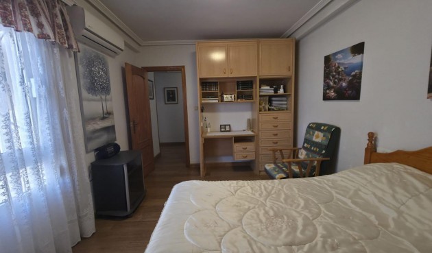 Resale - Apartment -
Torrevieja - Acequion