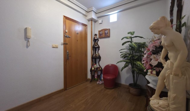 Resale - Apartment -
Torrevieja - Acequion