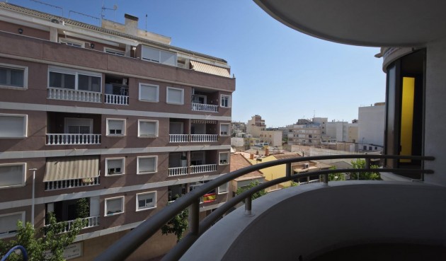 Resale - Apartment -
Torrevieja - Acequion