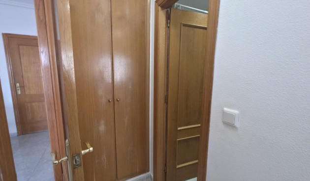 Resale - Apartment -
Torrevieja - Playa de los Locos