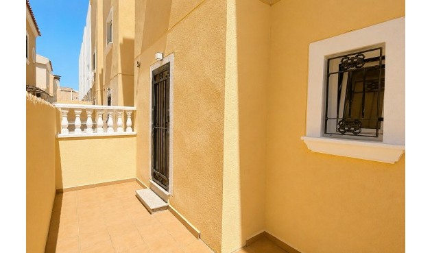Brukt - Town House -
Campoamor - Costa Blanca
