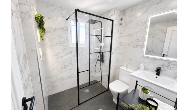 Brukt - Town House -
Campoamor - Costa Blanca