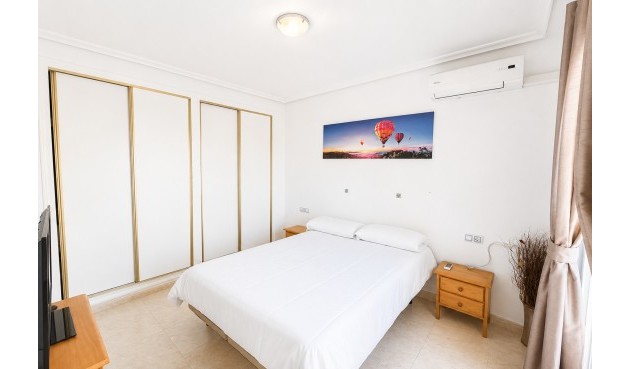 Brukt - Town House -
Campoamor - Costa Blanca