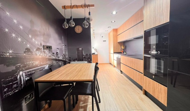 Resale - Quad House -
Torrevieja - Carrefour