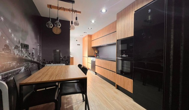 Resale - Quad House -
Torrevieja - Carrefour