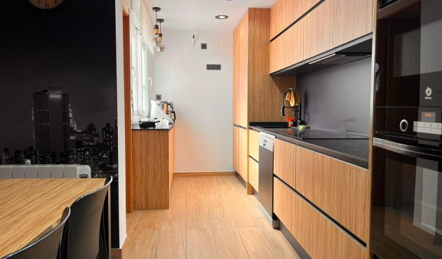 Resale - Quad House -
Torrevieja - Carrefour