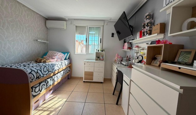 Resale - Quad House -
Torrevieja - Carrefour