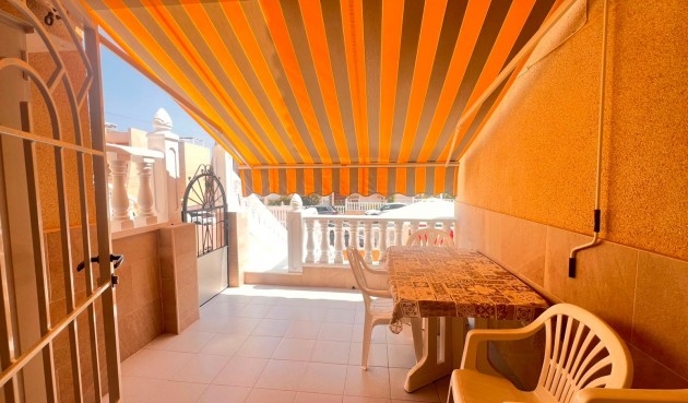 Resale - Bungalow -
Torrevieja - Torrejón