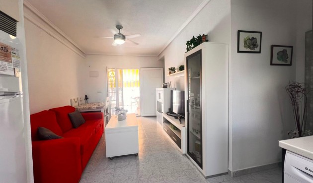 Resale - Bungalow -
Torrevieja - Torrejón