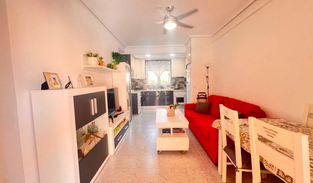 Resale - Bungalow -
Torrevieja - Torrejón