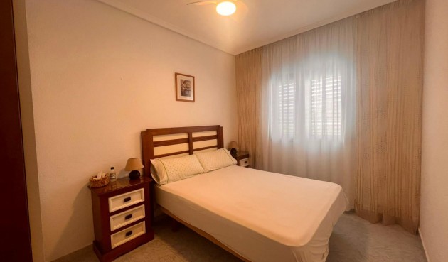 Resale - Bungalow -
Torrevieja - Torrejón