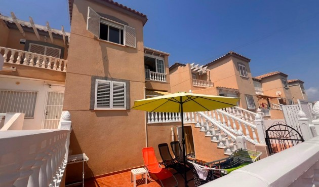 Resale - Bungalow -
Torrevieja - Torrejón