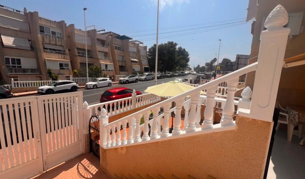 Resale - Bungalow -
Torrevieja - Torrejón