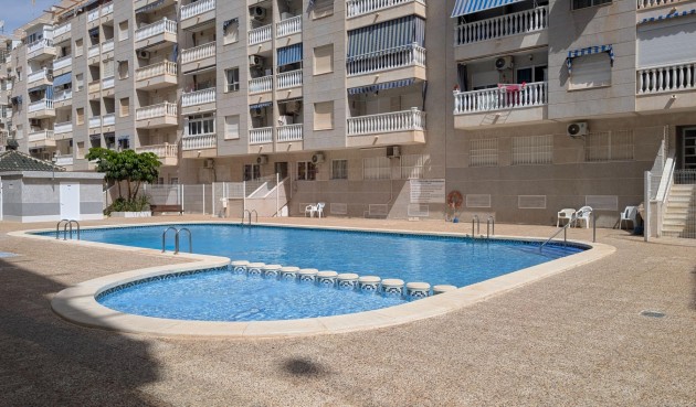 Resale - Apartment -
Torrevieja - Estacion De Autobuses