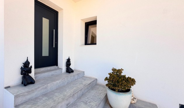 Resale - Villa -
Pinoso - Inland