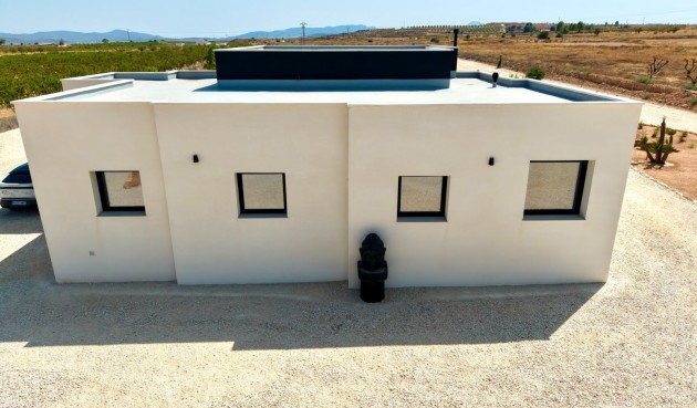 Resale - Villa -
Pinoso - Inland