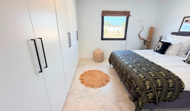 Resale - Villa -
Pinoso - Inland