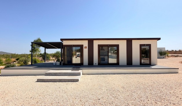 Resale - Villa -
Pinoso - Inland