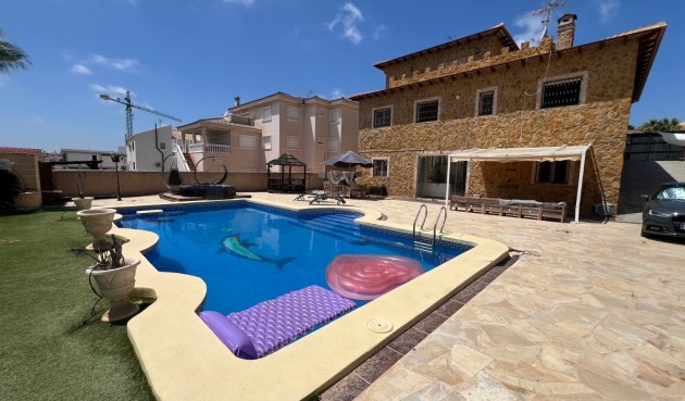 Resale - Villa -
San Fulgencio - Costa Blanca