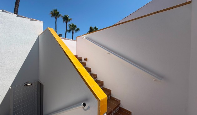 Resale - Villa -
Villamartin - Costa Blanca