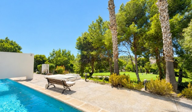 Resale - Villa -
Villamartin - Costa Blanca