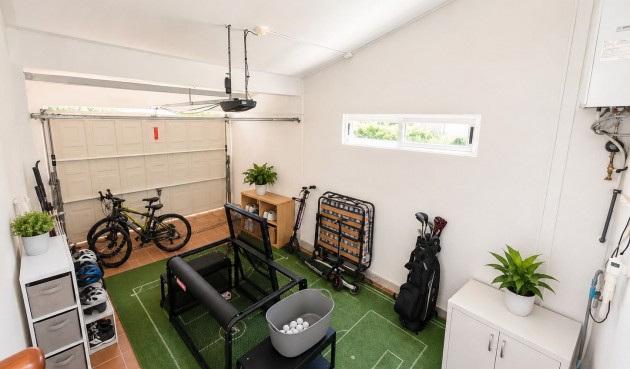 Resale - Villa -
Villamartin - Costa Blanca
