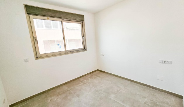Resale - Penthouse -
Torrevieja - Paseo Maritimo