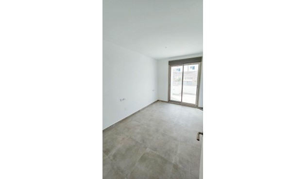 Resale - Penthouse -
Torrevieja - Paseo Maritimo