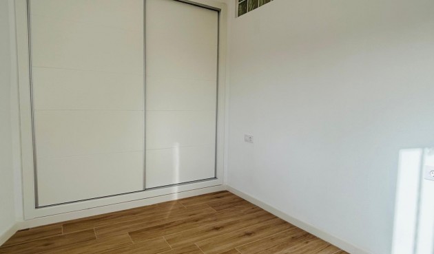 Resale - Apartment -
Pilar de la Horadada - Torre De La Horadada