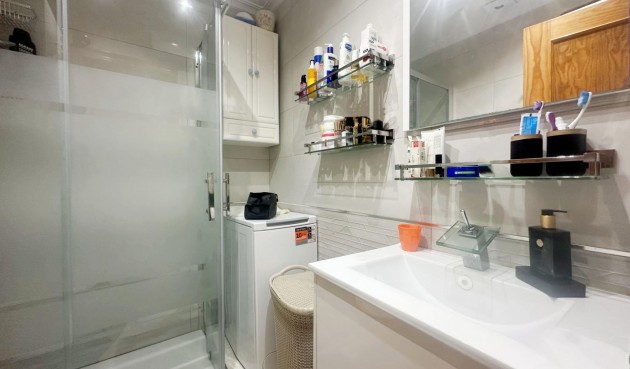 Resale - Bungalow -
Torrevieja - aguas nuevas