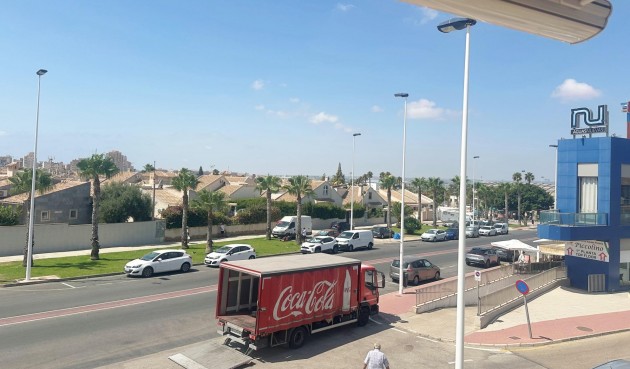 Resale - Bungalow -
Torrevieja - aguas nuevas