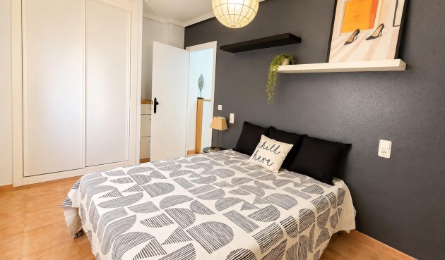 Reventa - Apartment -
Torrevieja - Habaneras