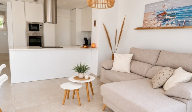 Resale - Villa -
San Miguel de Salinas - Inland