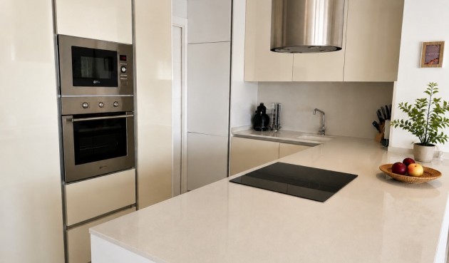 Resale - Villa -
San Miguel de Salinas - Inland