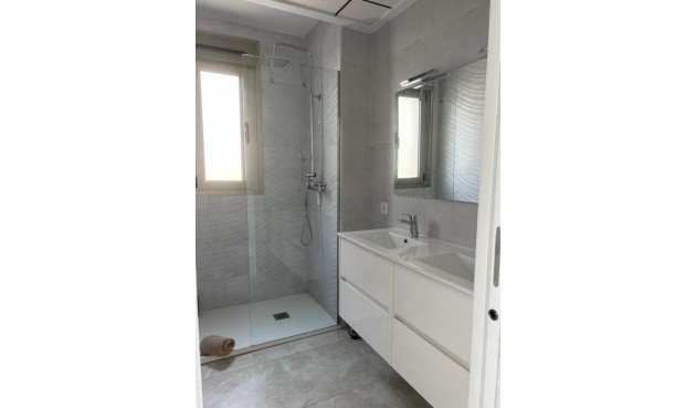 Resale - Villa -
San Miguel de Salinas - Inland